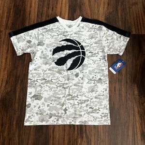 NWT Toronto Raptors NBA Tee Boys